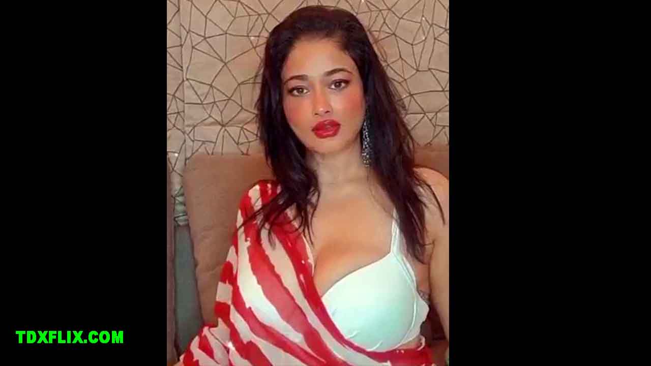 Kiran Rathod Slipping And Teasing Hot Sexy Video