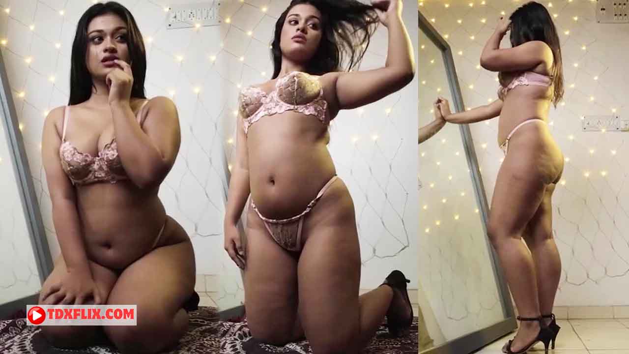 Model Diya Sexy Teasing Flowers Lingerie BTS Video